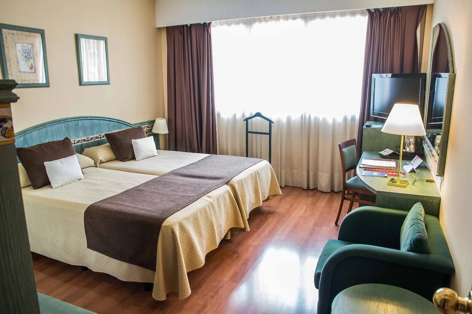 Monte Carmelo Hotel Sevilha 4*,  Espanha
