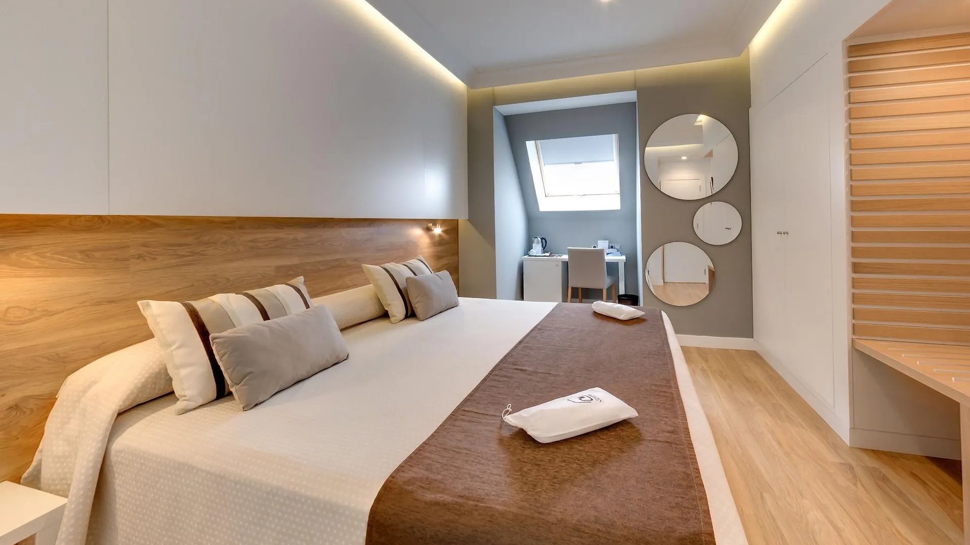 Monte Carmelo Hotel Seville 4*,  Spain